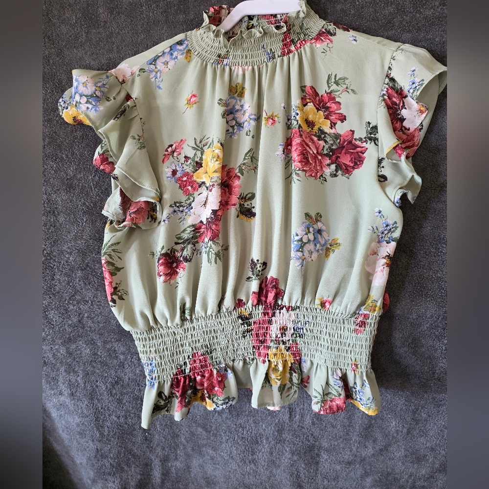 Chic Floral Smocked Blouse